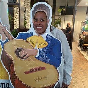 Meet your Posher, Miles